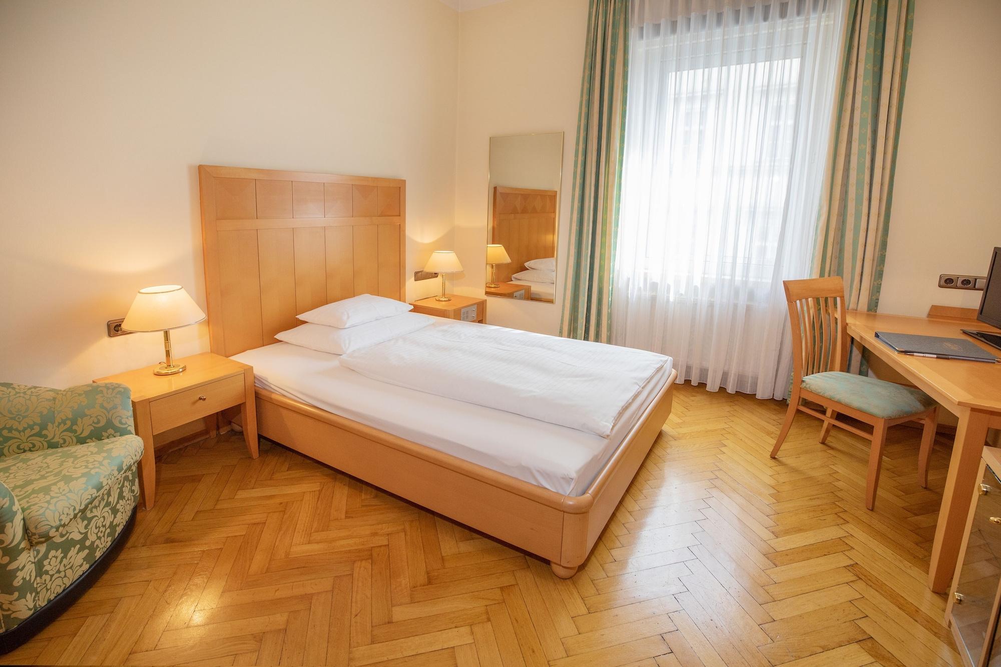 Hotel Gollner Грац Екстериор снимка