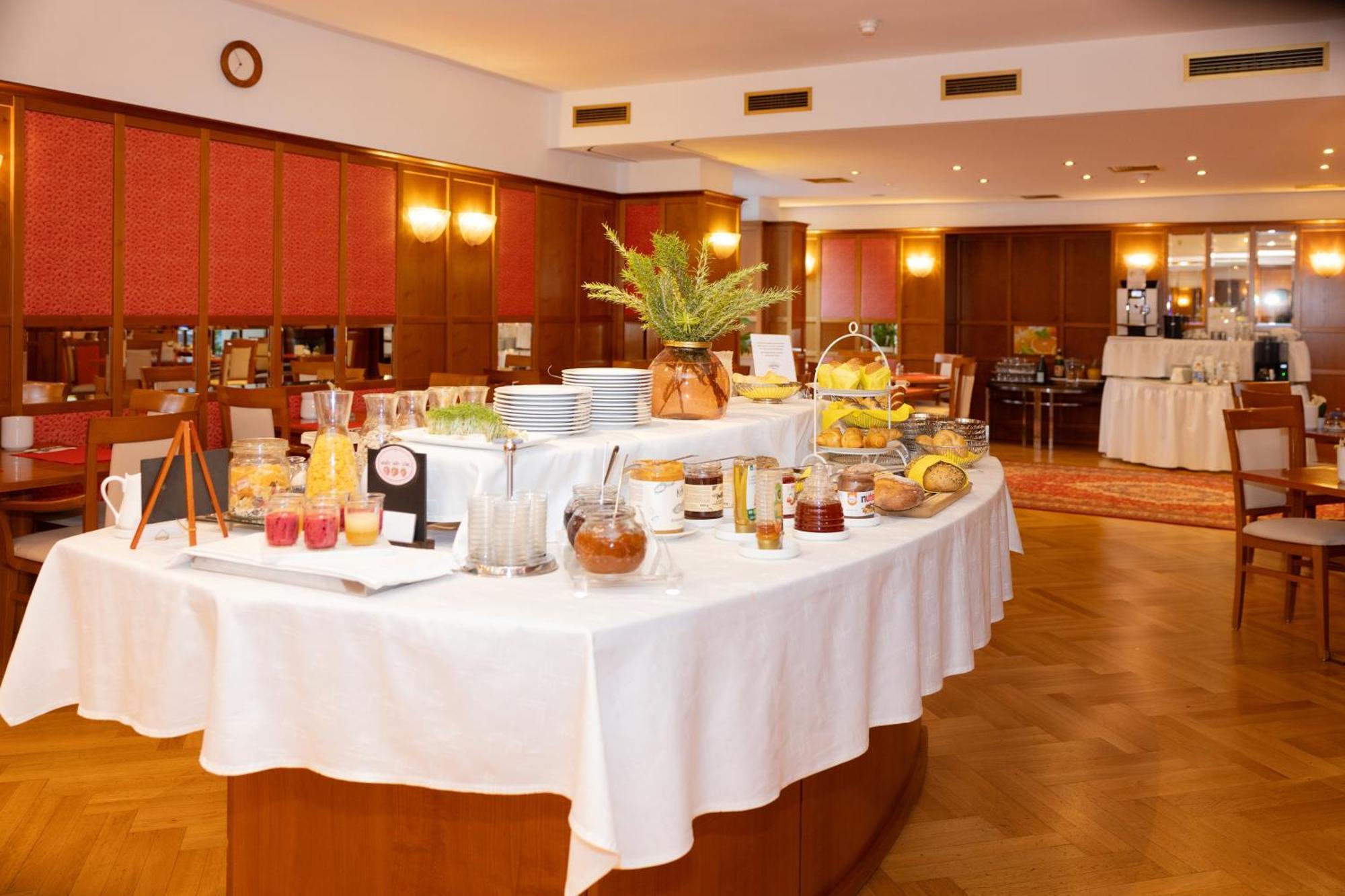 Hotel Gollner Грац Екстериор снимка